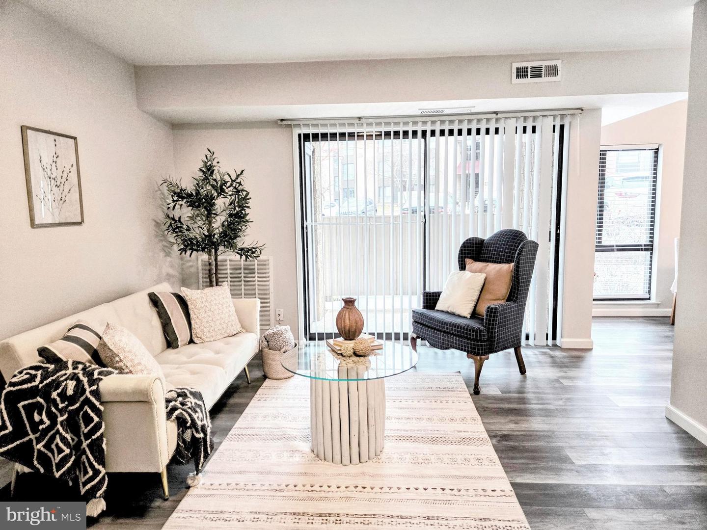 6089 Majors Lane #4, Columbia