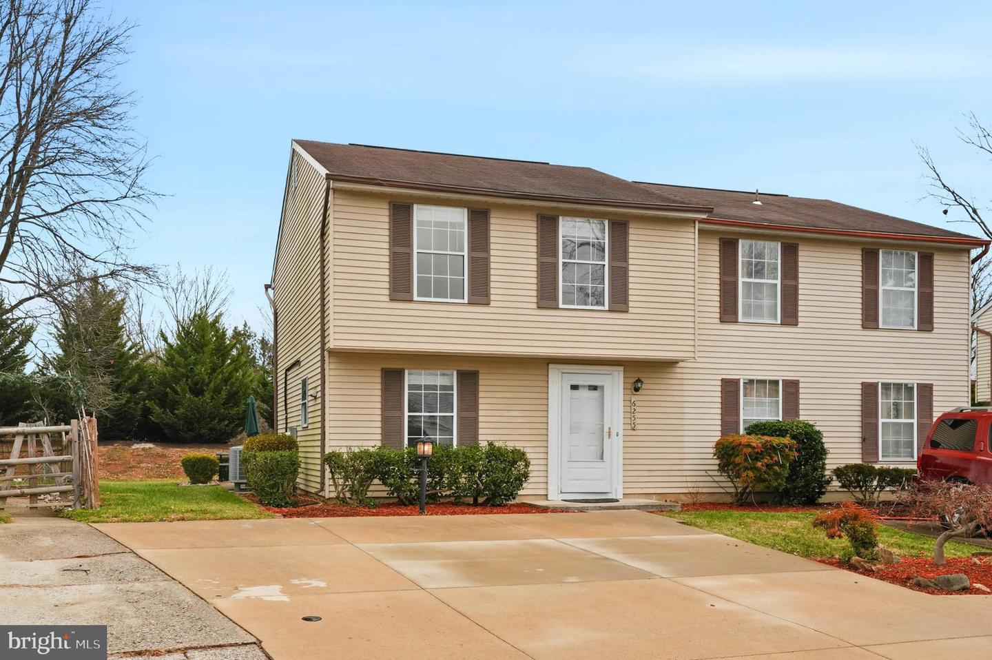 6255 Blue Dart Place, Columbia