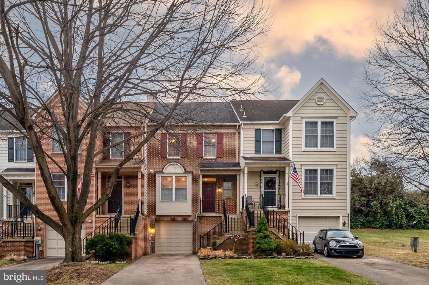9333 Sombersby Court, Laurel