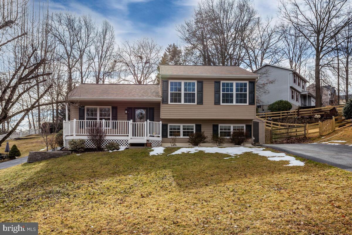 6186 Fairbourne Court, Hanover