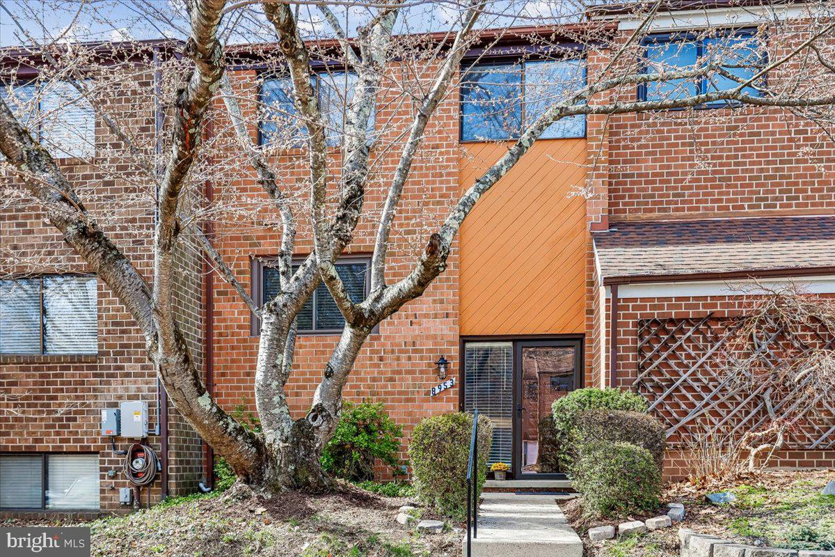 8953 Skyrock Court, Columbia