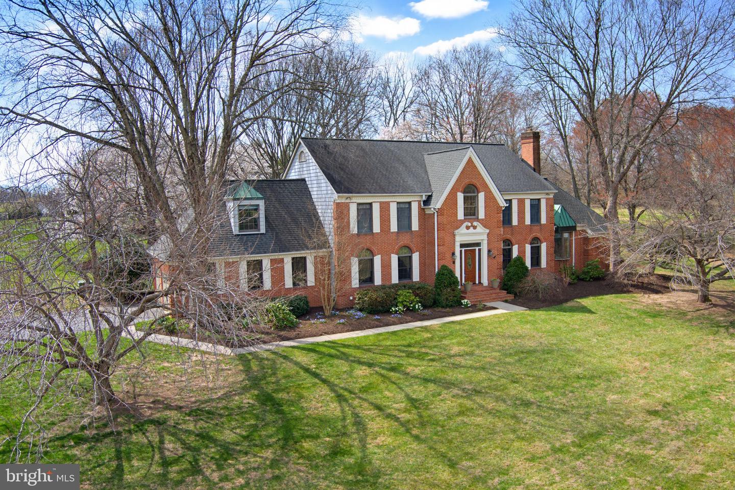 12762 Lime Kiln Road N, Highland