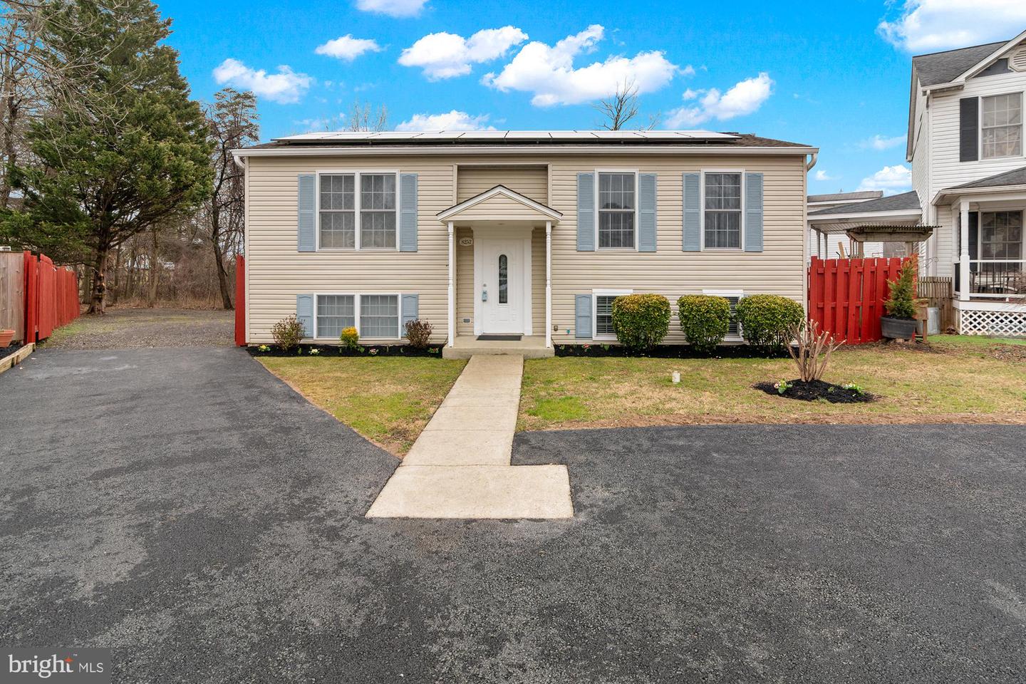 8252 Glen Ct