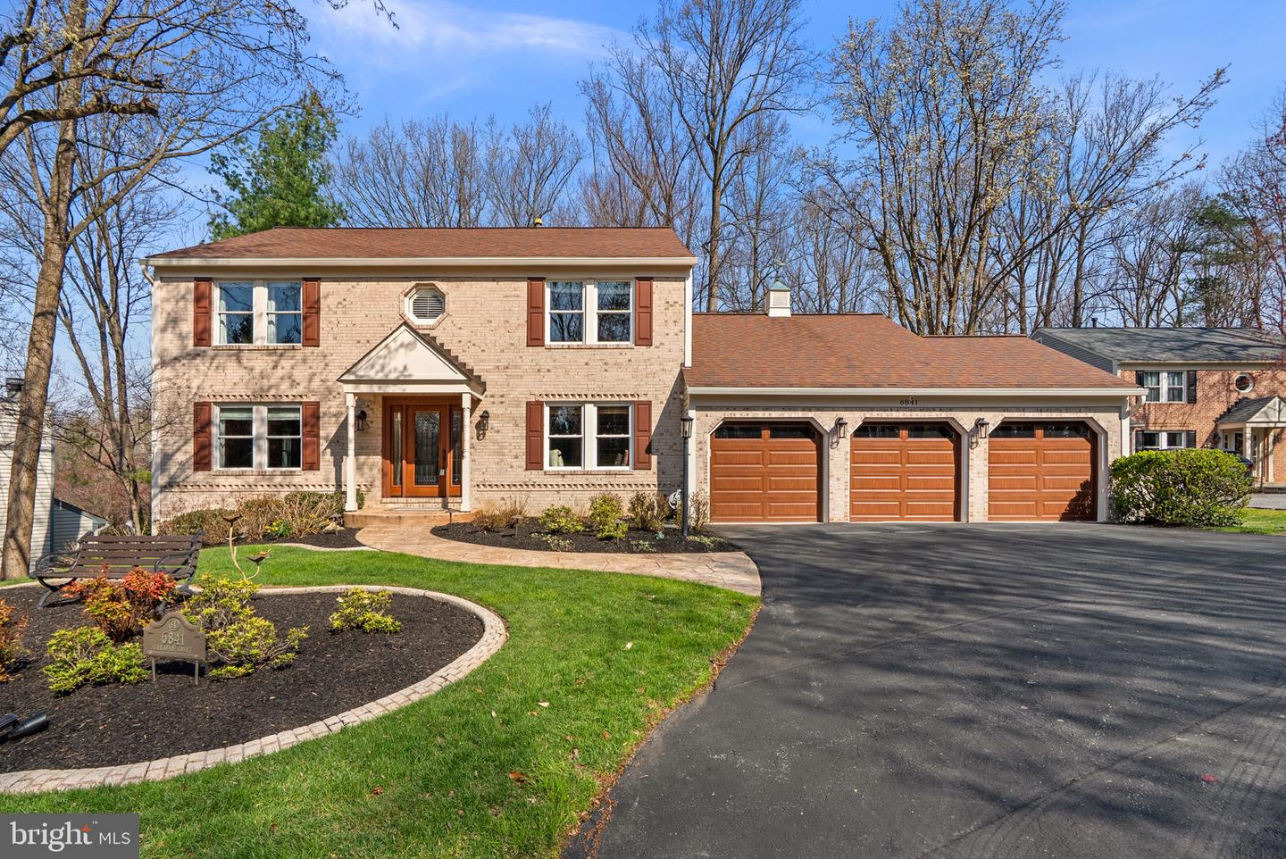 6841 Caravan Court, Columbia