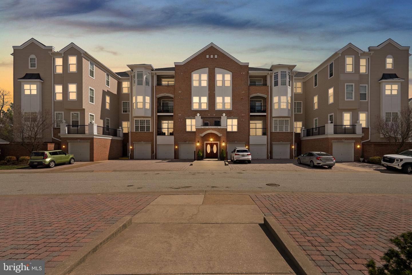 6155 Shadywood Road #204, Elkridge
