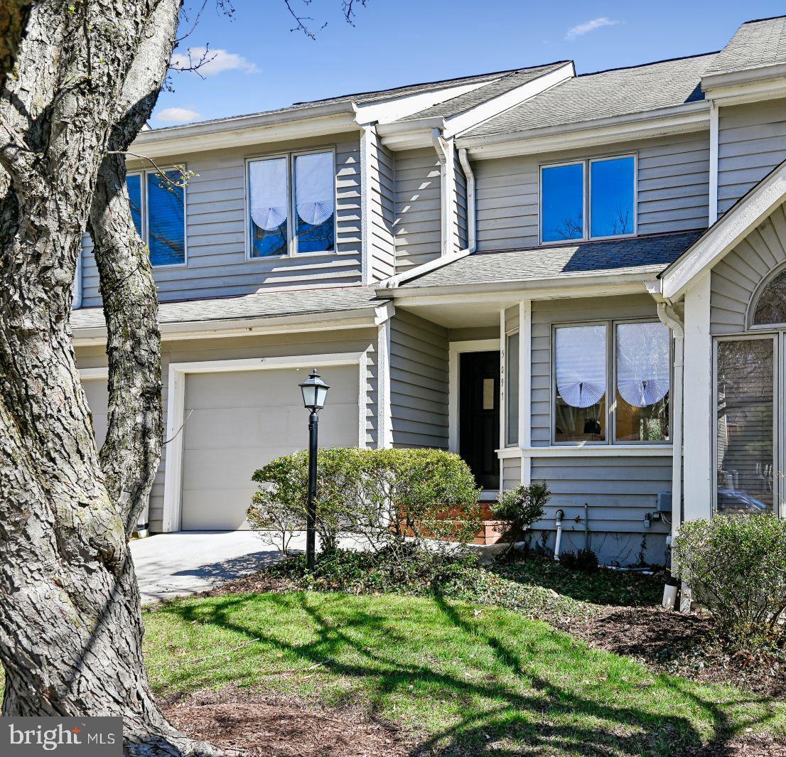5097 Columbia Road #16 18, Columbia