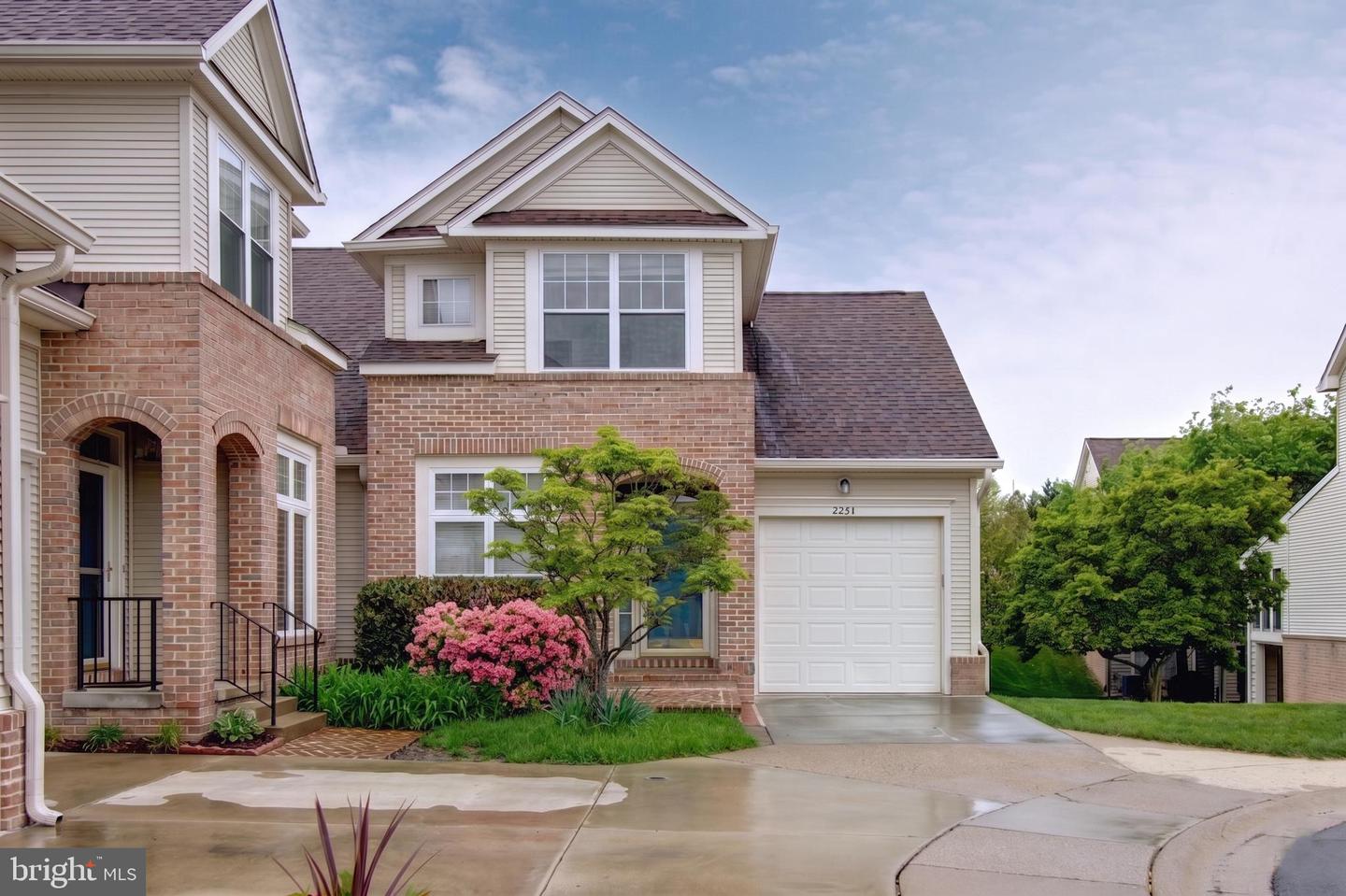 2251 Merion Pond #24, Woodstock