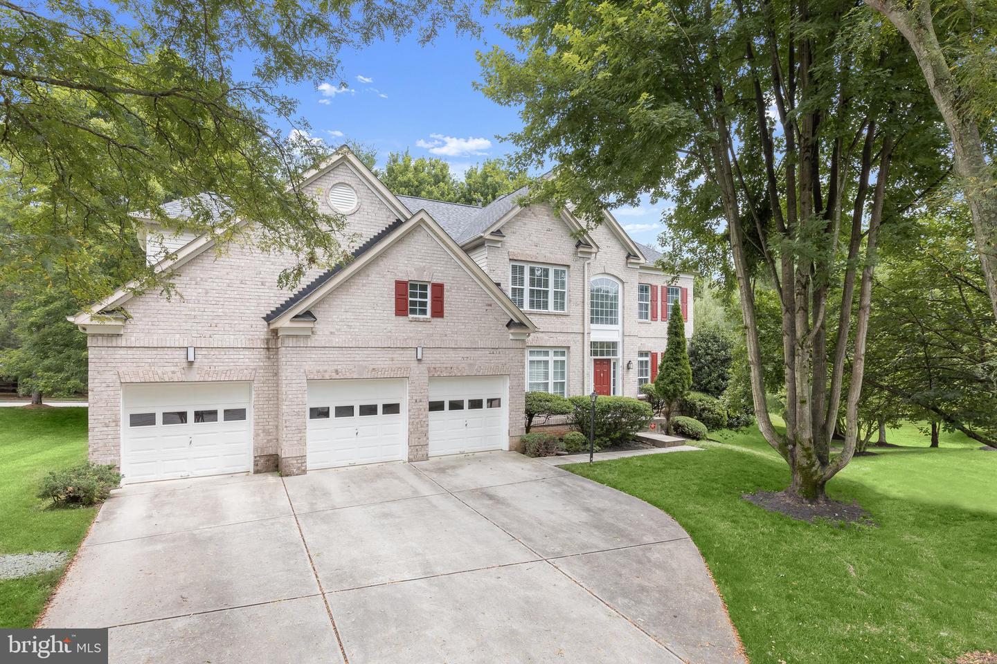 6111 Rippling Tides Terrace