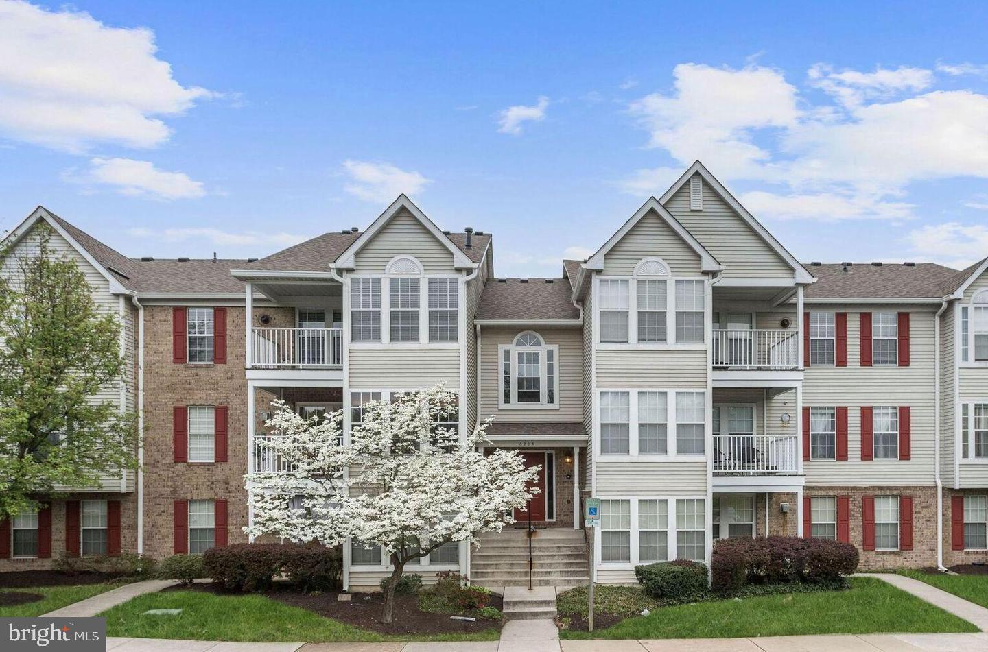 6205 Sandpiper Court #201, Elkridge