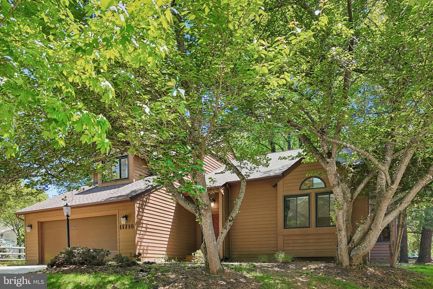 11715 Lightfall Court, Columbia