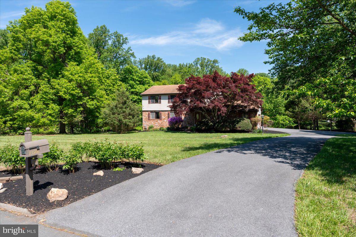 13508 Argo Drive, Dayton