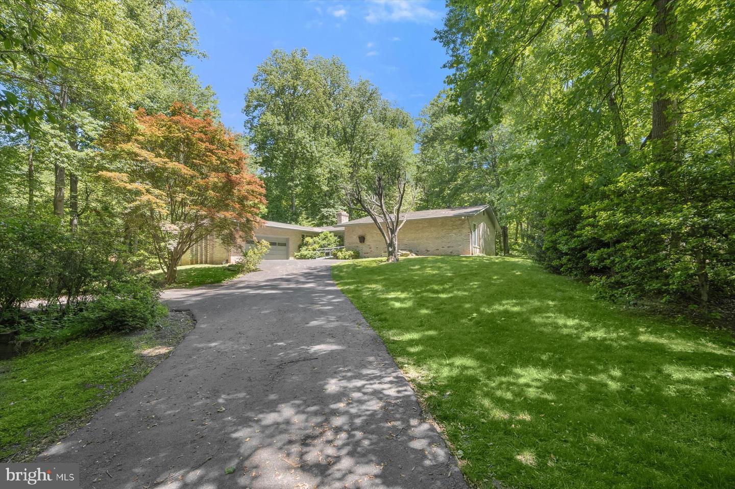 13922 Wayside Drive, Clarksville
