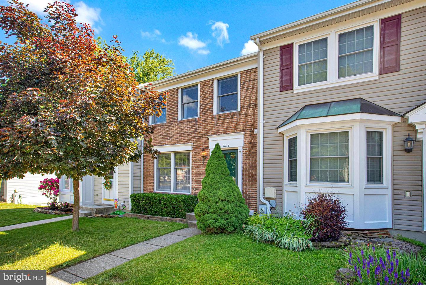 7015 Copperwood Way, Columbia