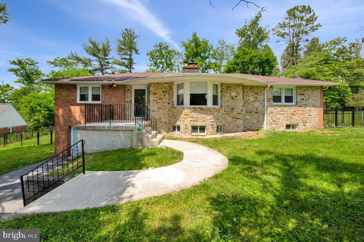 8530 Linwood Drive