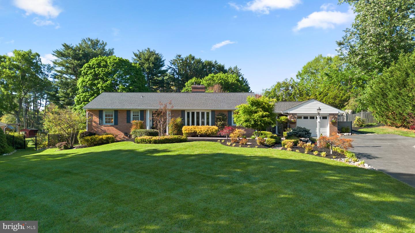 9006 Crestleigh Road, Ellicott City