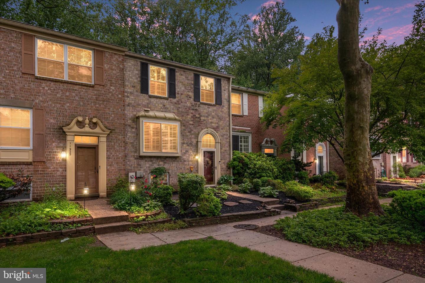 11927 New Country Lane, Columbia