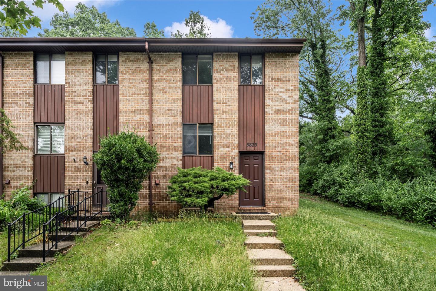 5833 Diggers Lane #1-07