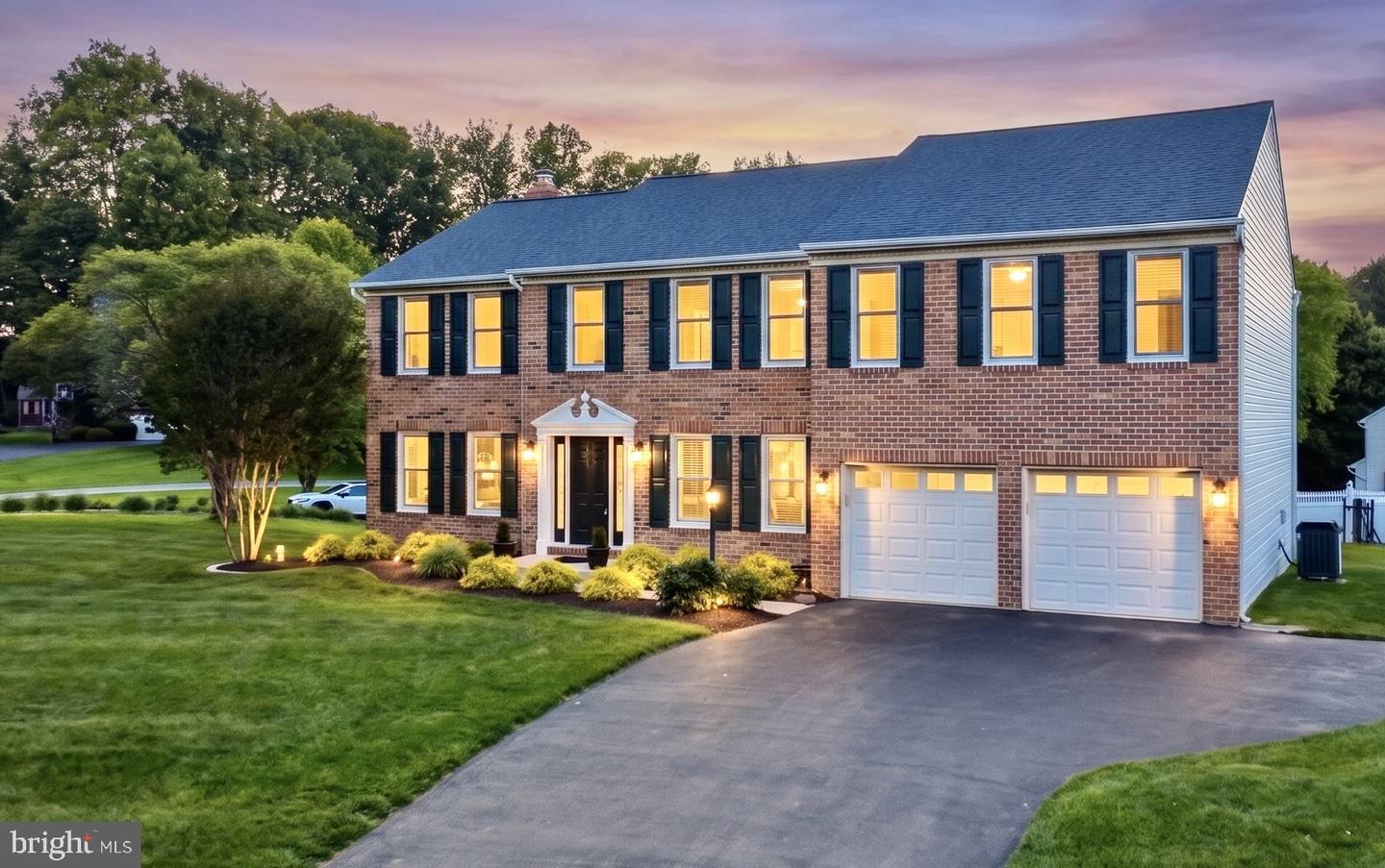 5016 Brampton Parkway