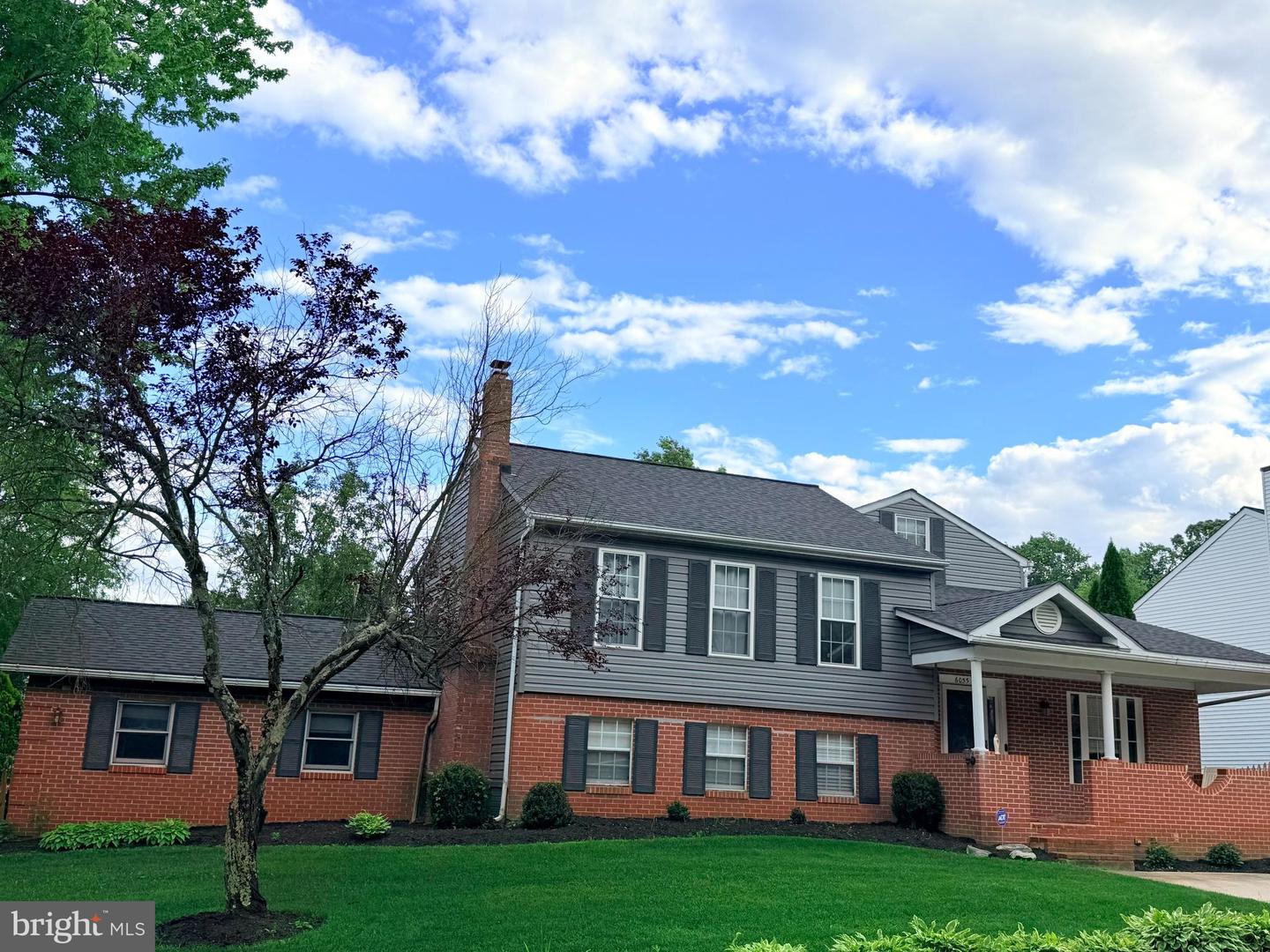 6055 Adcock Lane