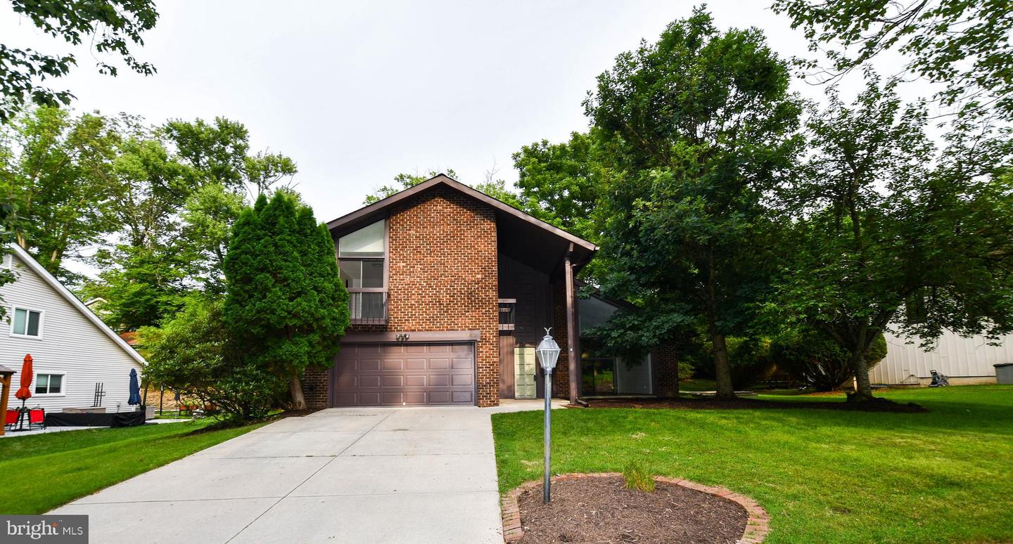5317 Lightning View Road