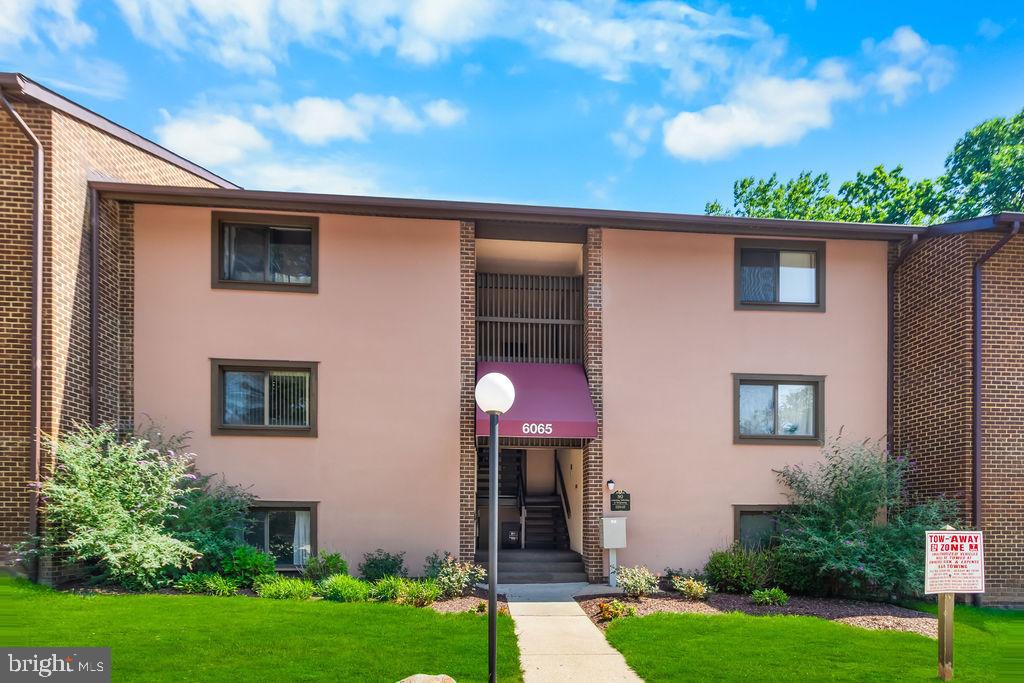 6065 Majors Lane #unit 1