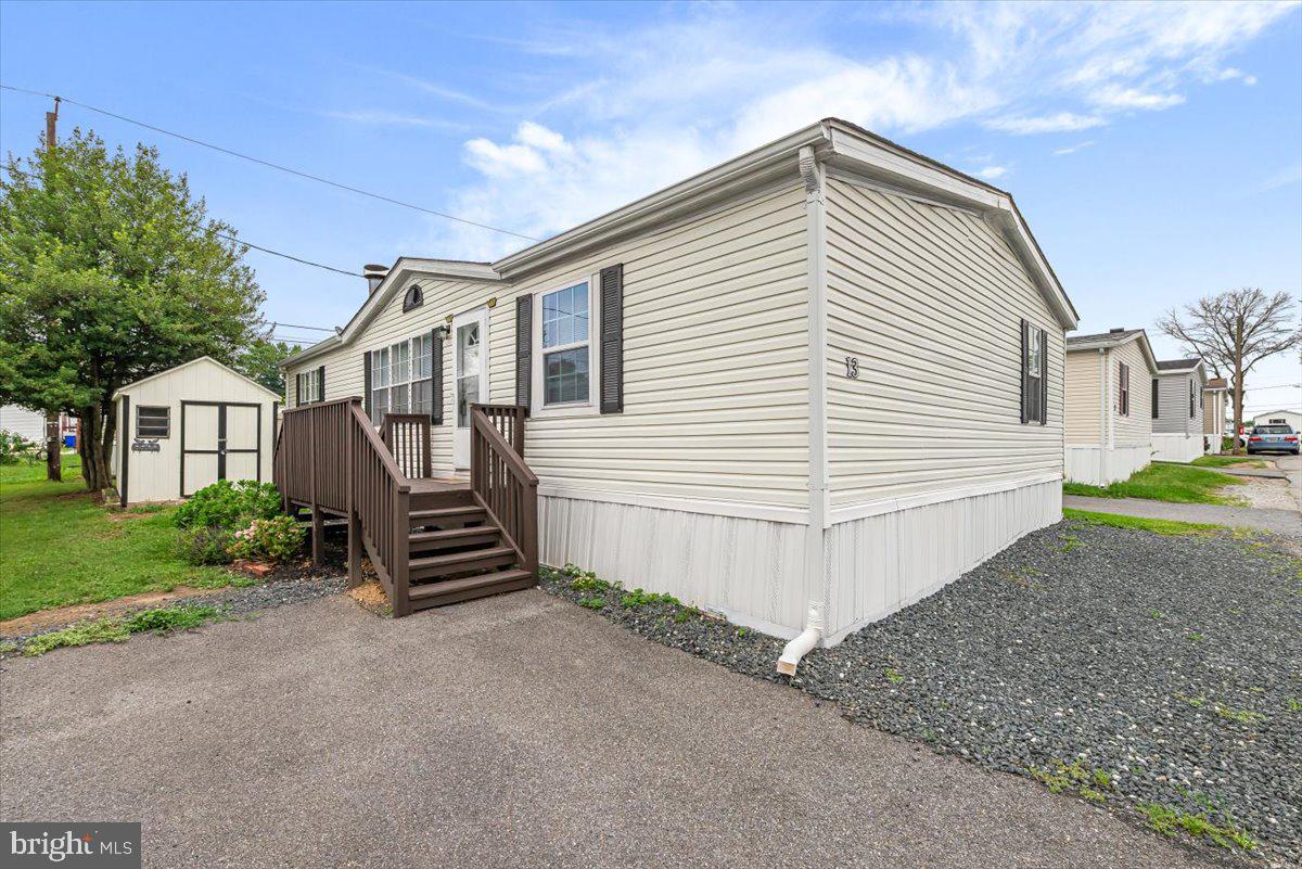 13 Midway Avenue