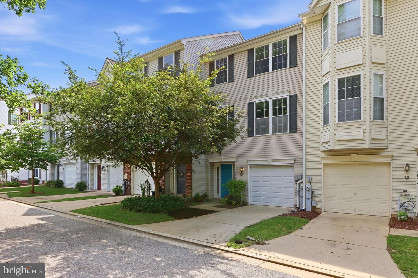 4965 Lee Farm Court #87