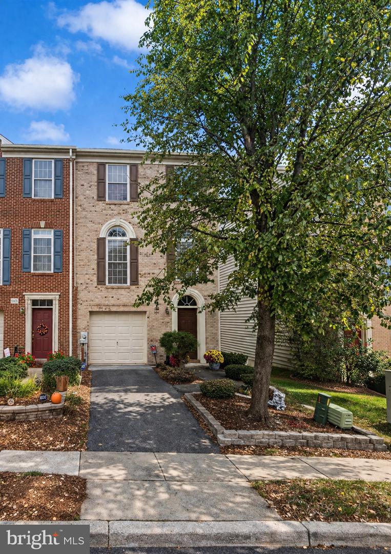 8866 Montjoy Place