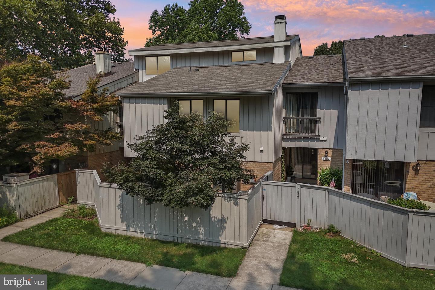5829 Harness Court #6-10