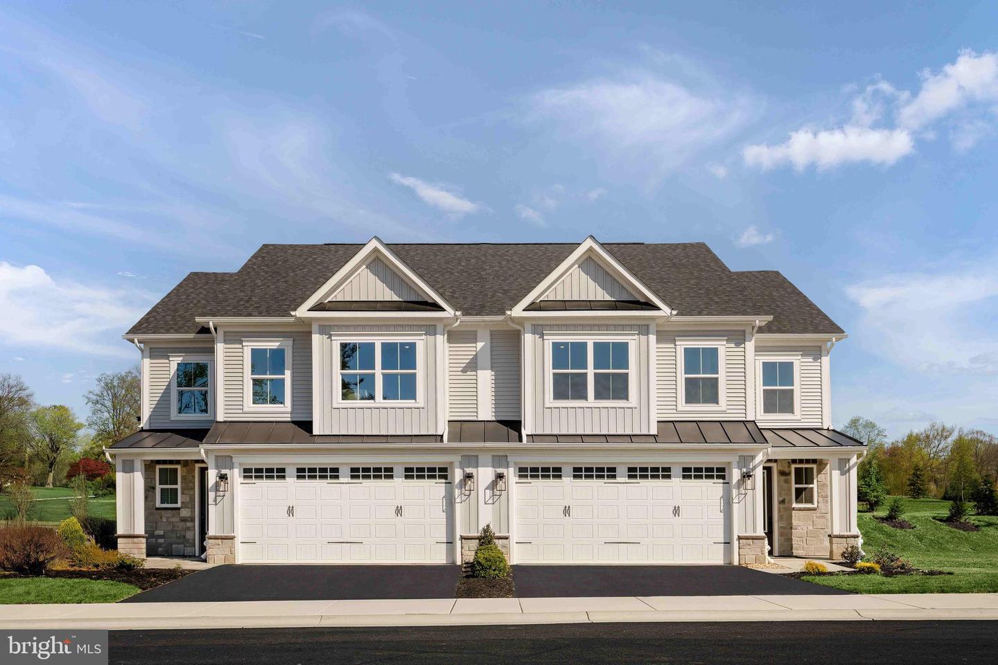 5416 Pondview Lane