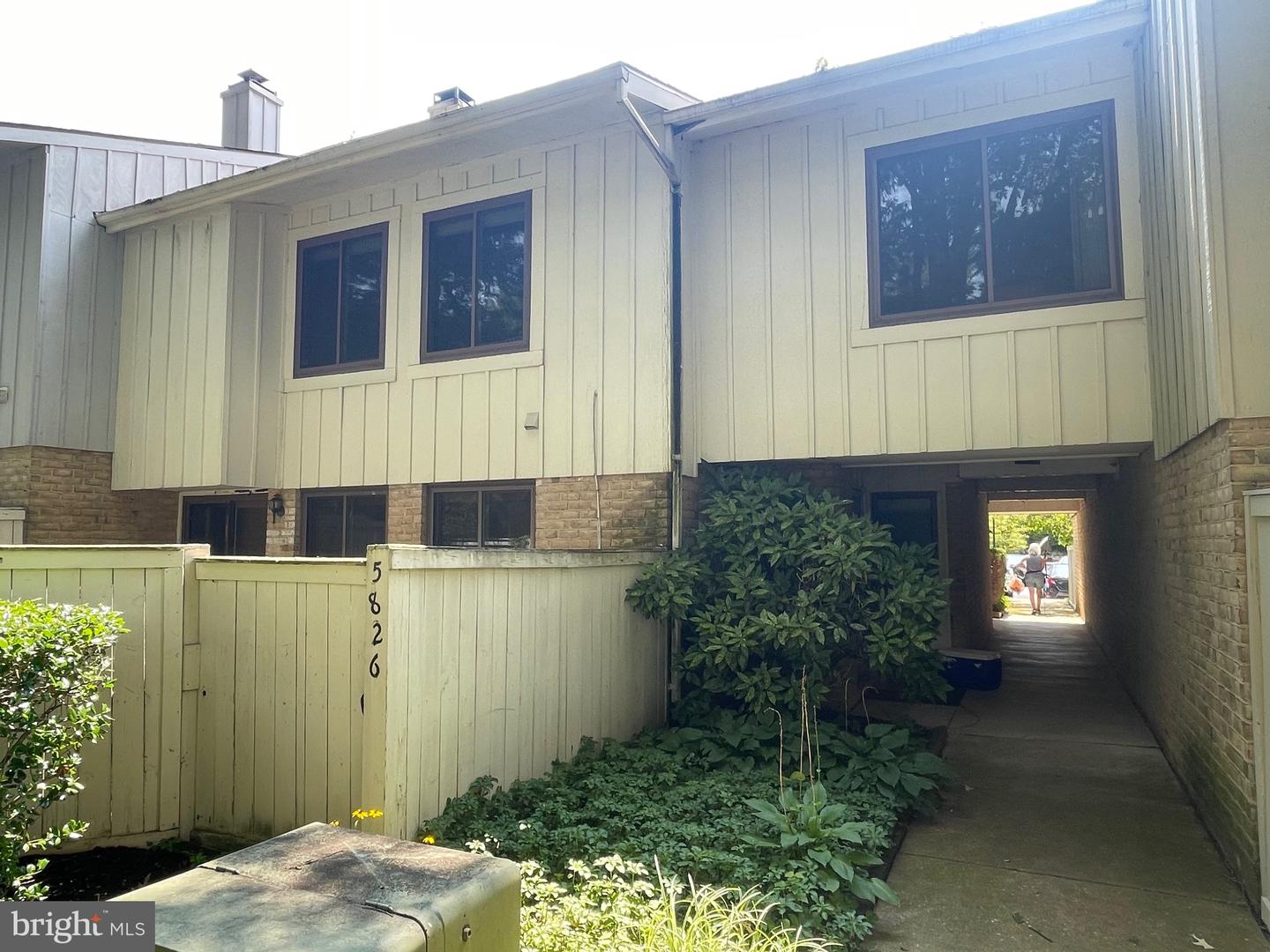 5826 Harness Court