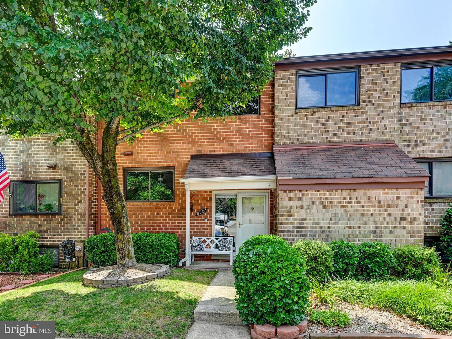 8927 Skyrock Court
