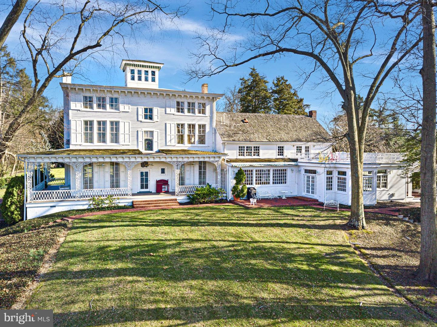 32180 Wilson Point Road, Galena