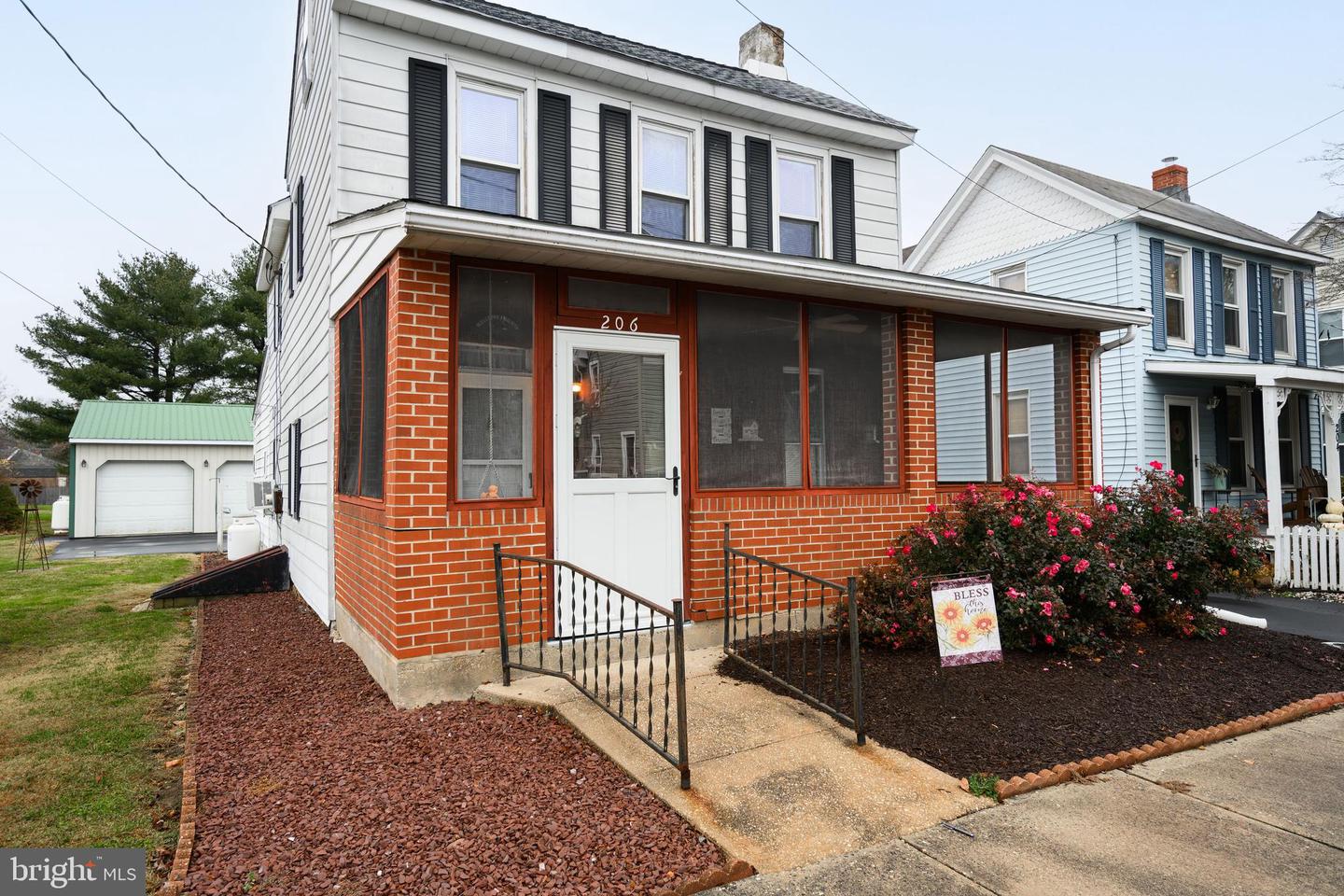 206 Virginia Avenue, Galena