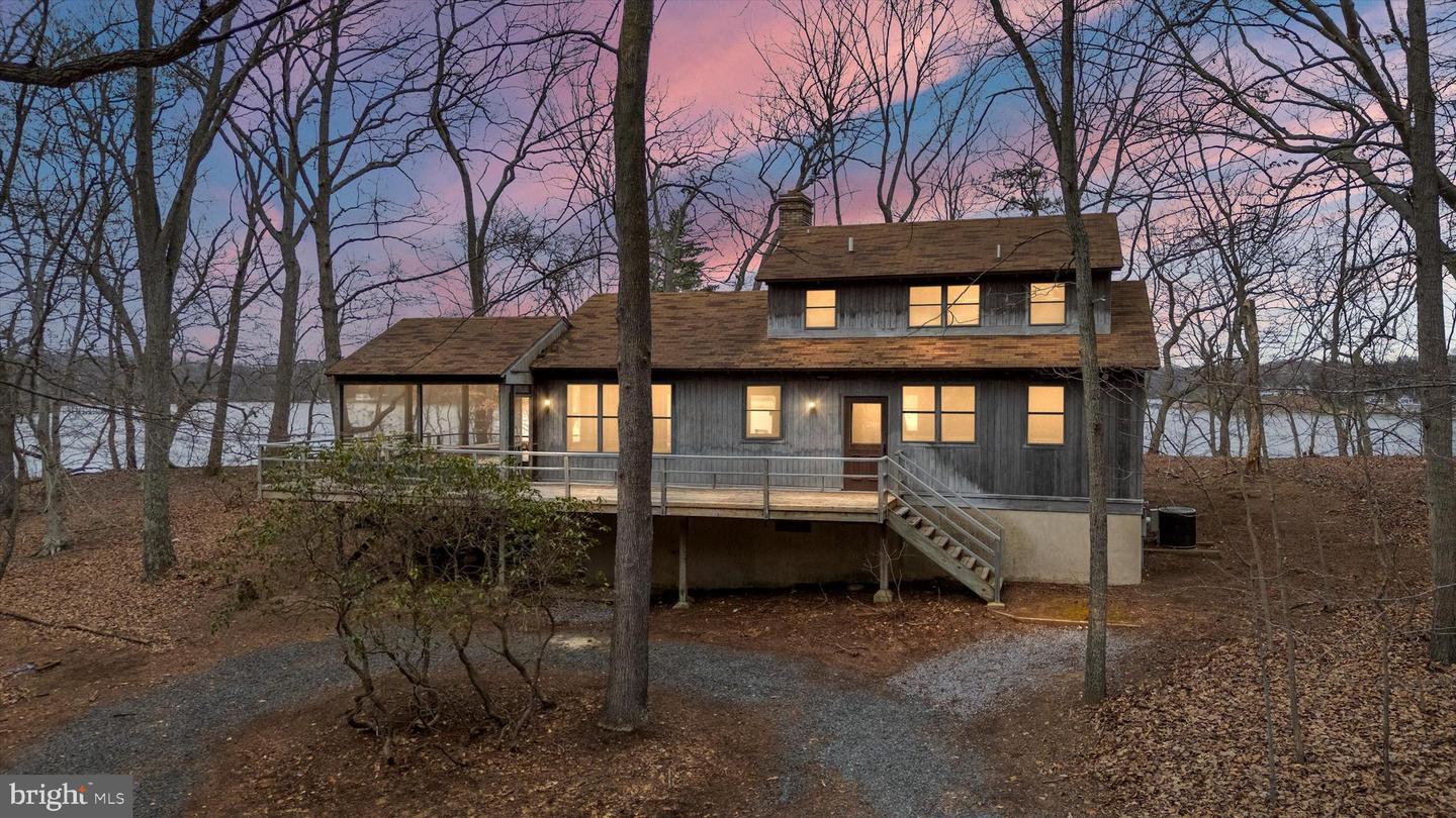 12400 Woods Road, Worton