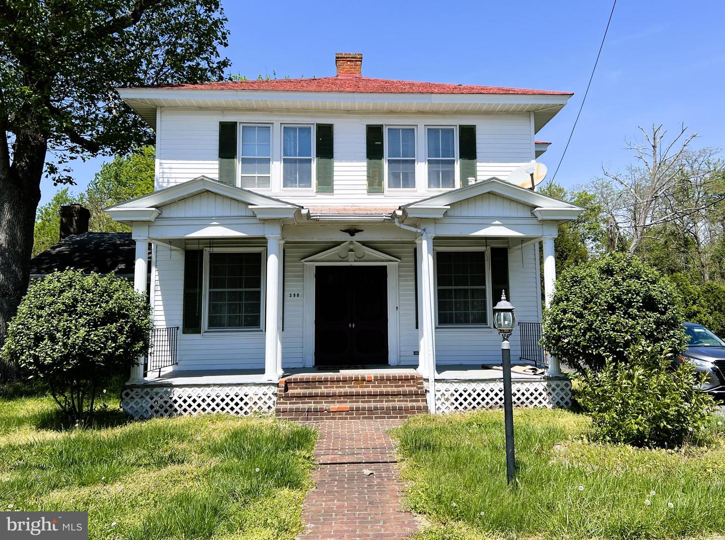 390 Hurtt Avenue