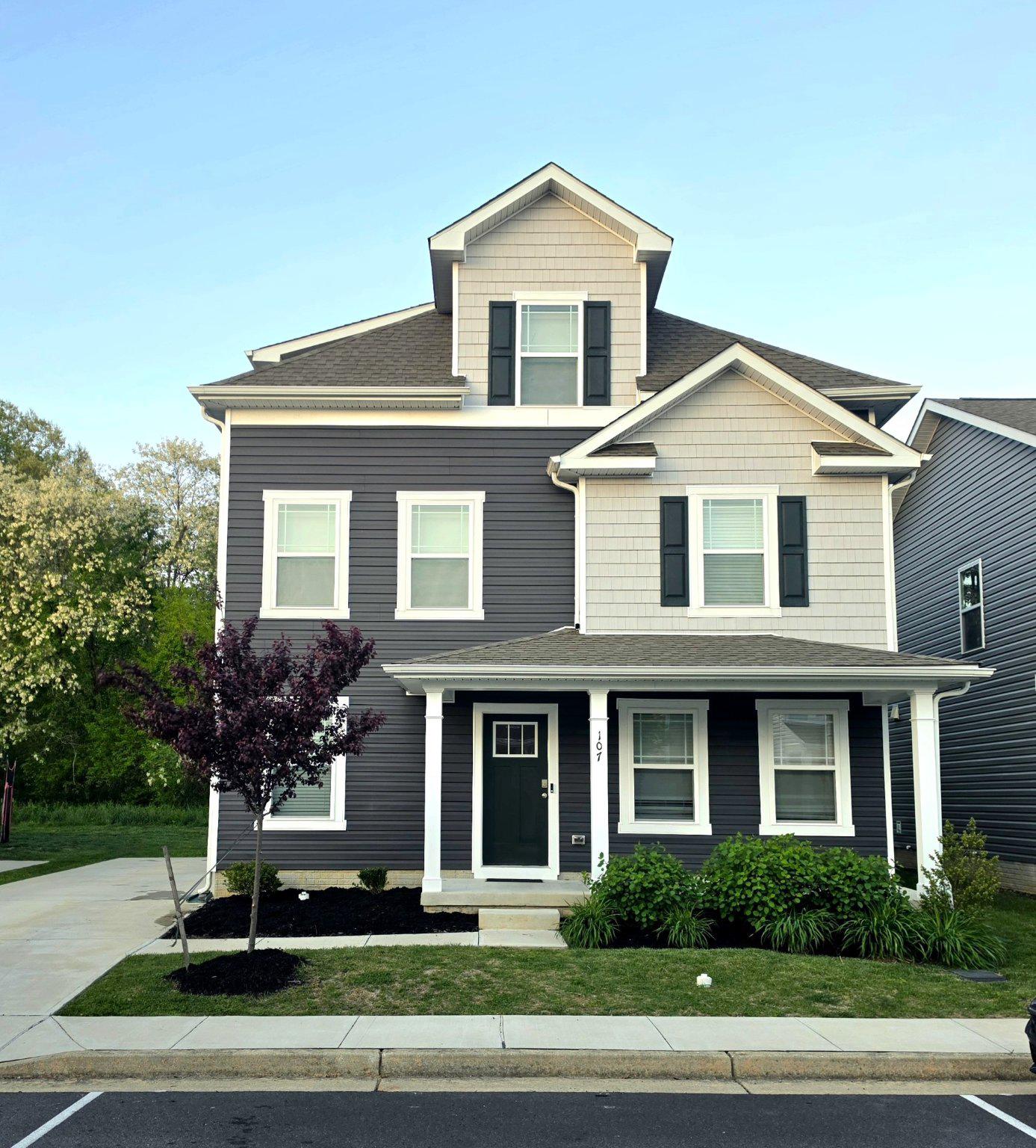 107 Flying Cloud Drive