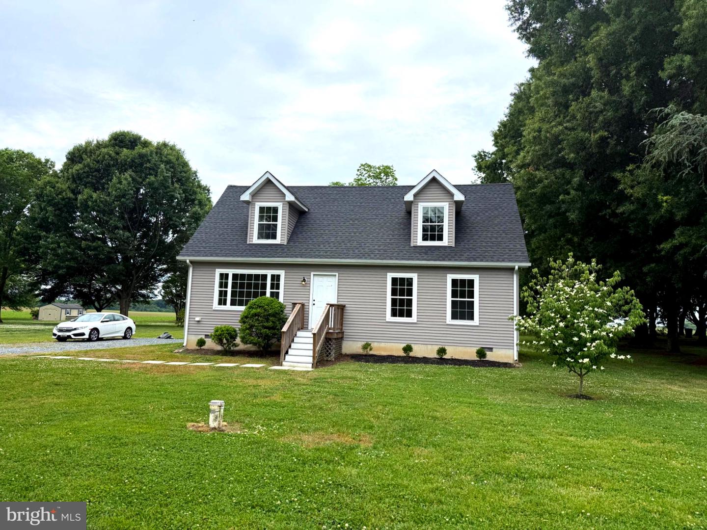 1010 Twin Court