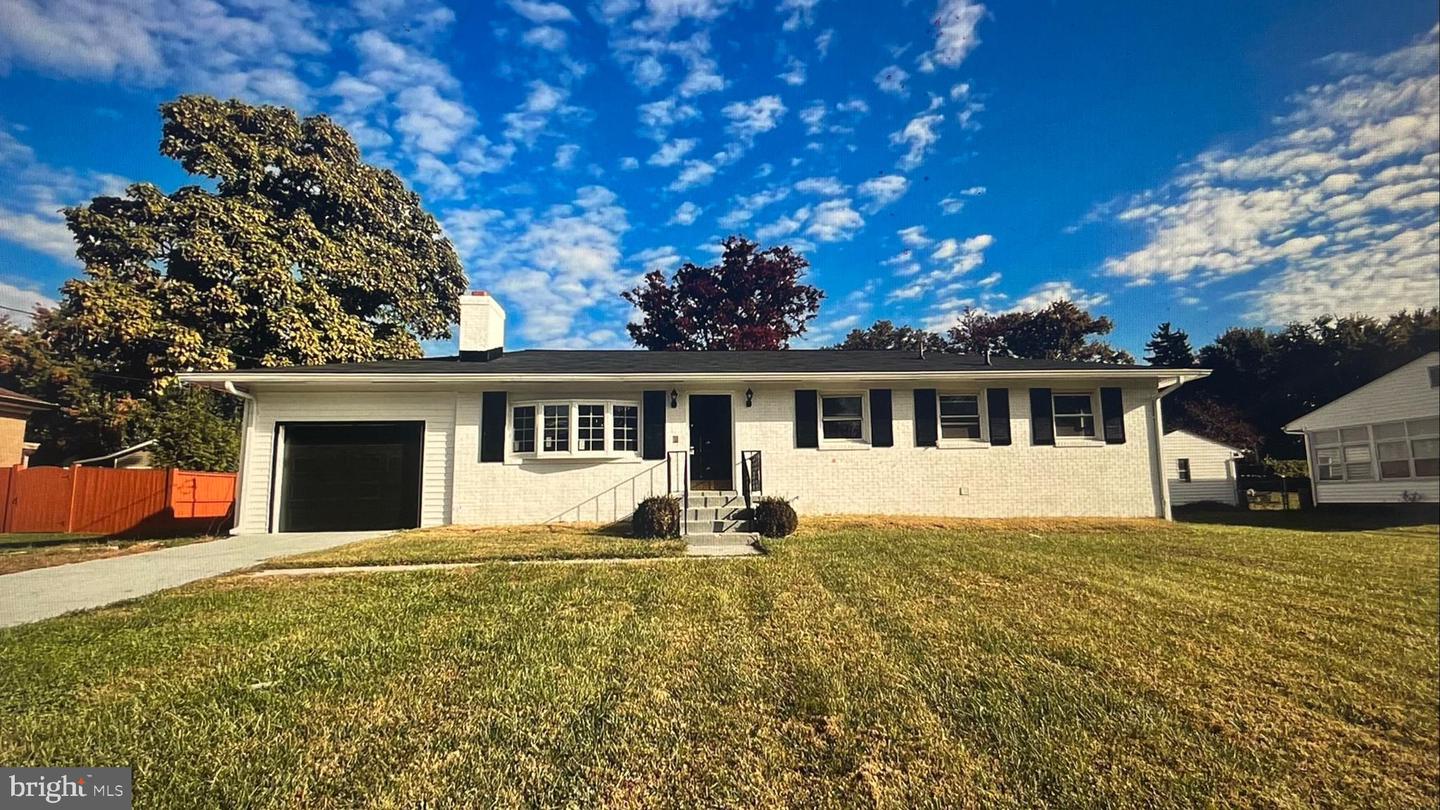 15421 Thompson Road, Silver Spring