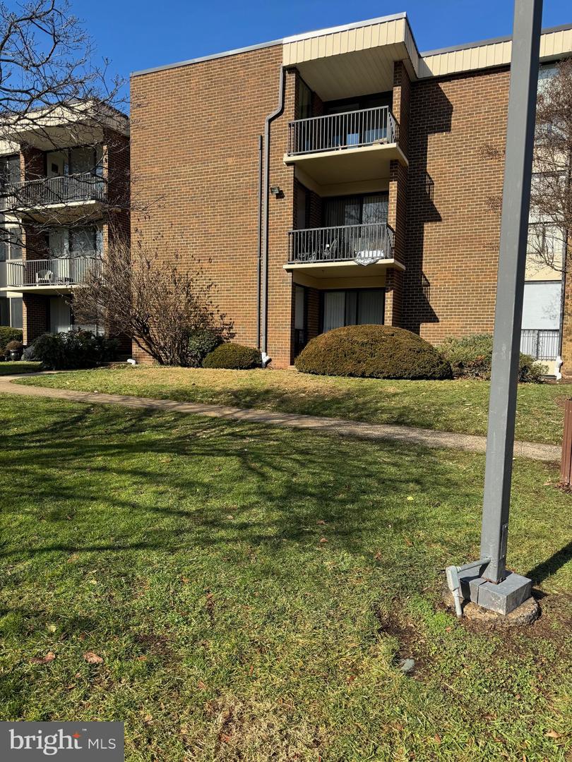 2101 Walsh View Terrace #17-203, Silver Spring