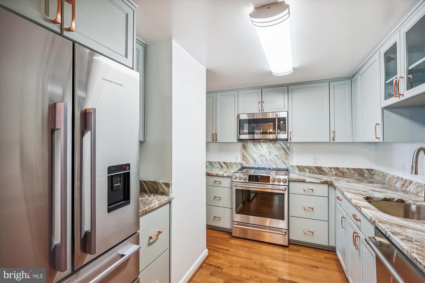 4601 N Park Avenue #903-C, Chevy Chase