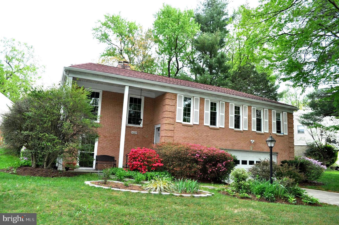 10325 Gainsborough Road, Potomac