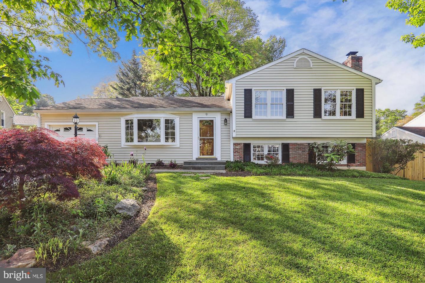9 Barclay Court, Rockville