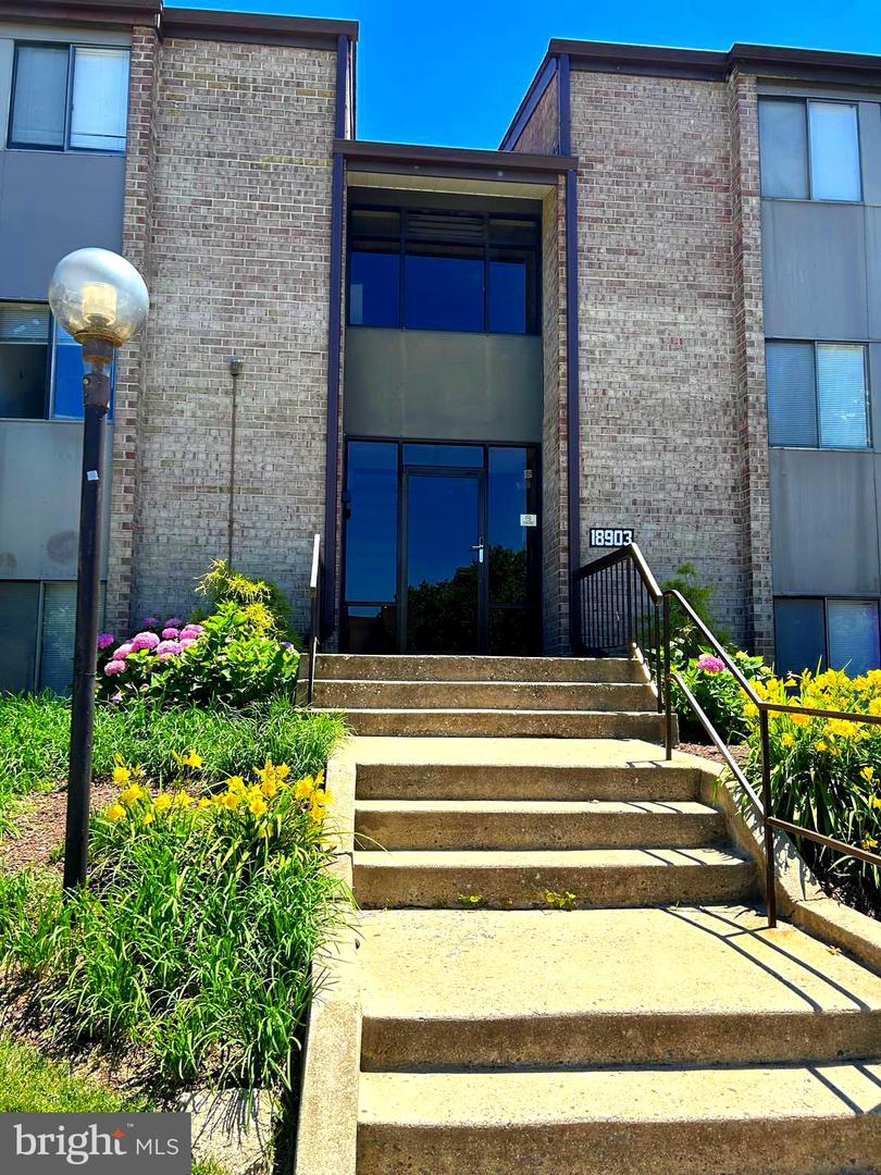 18903 Smoothstone Way #1, Montgomery Village