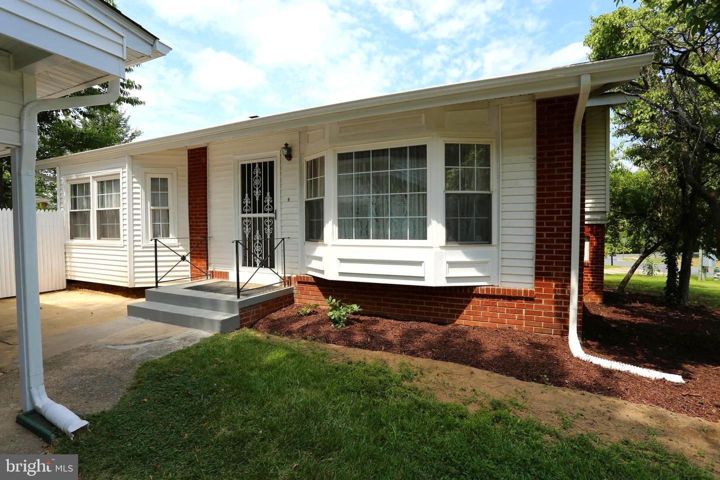 906 Tracy Drive, Silver Spring