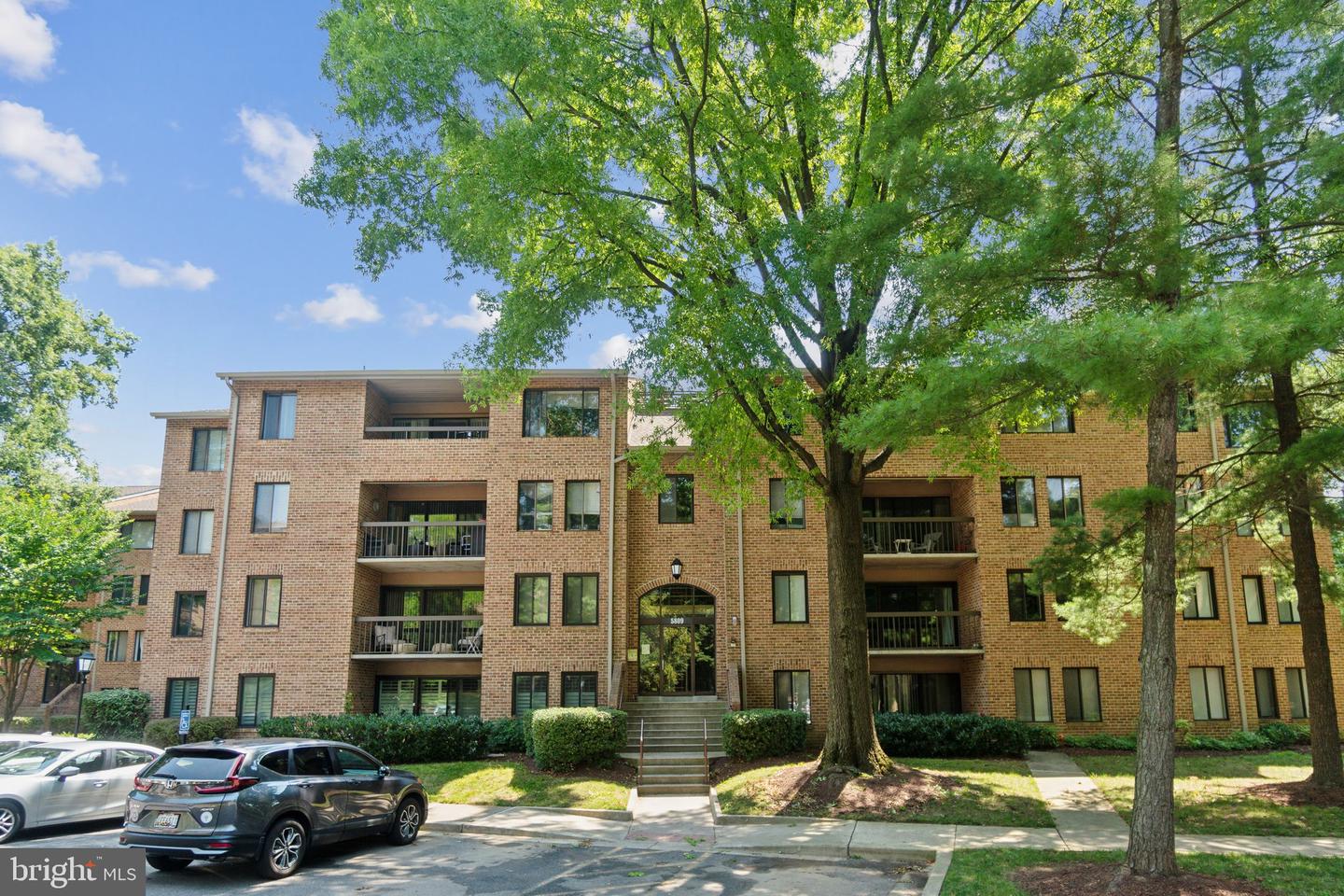 5809 Edson Lane #t3, Rockville