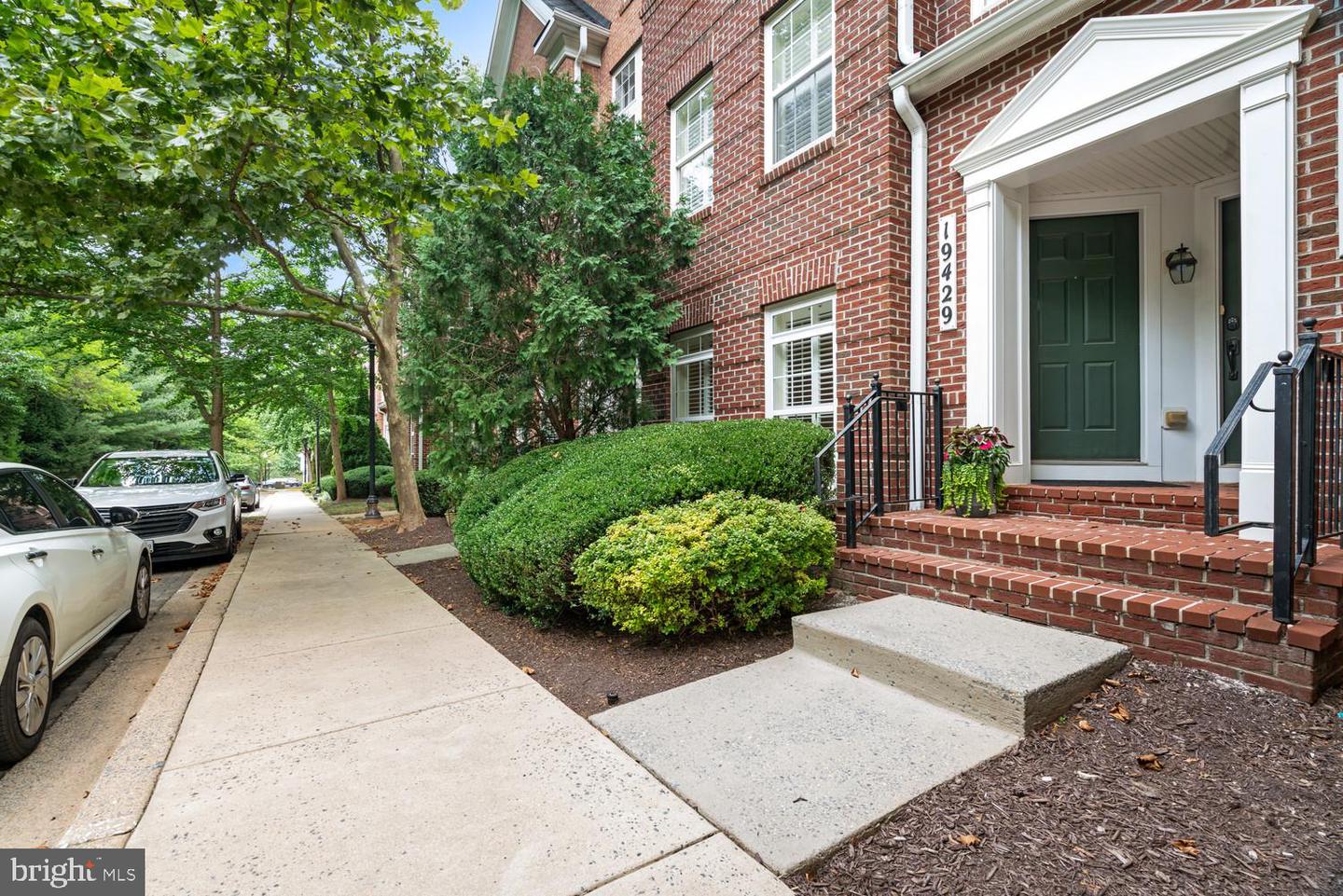 19429 Dover Cliffs Circle, Germantown
