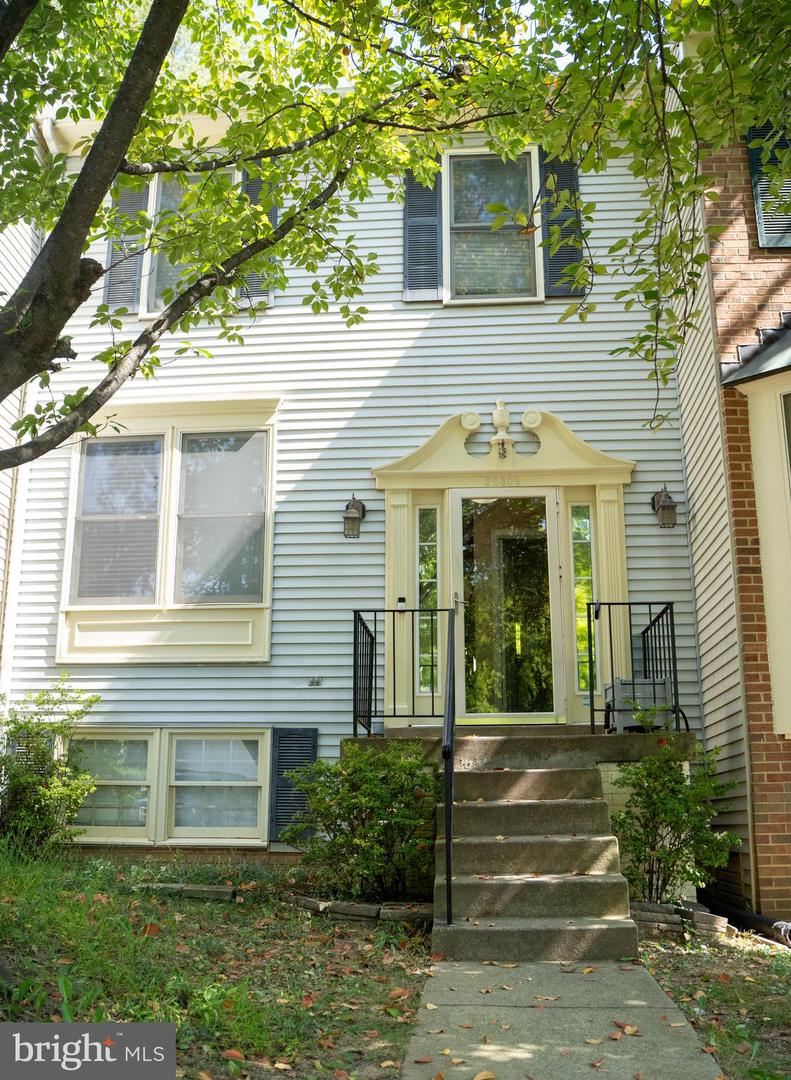 20309 Cedarhurst Way, Germantown