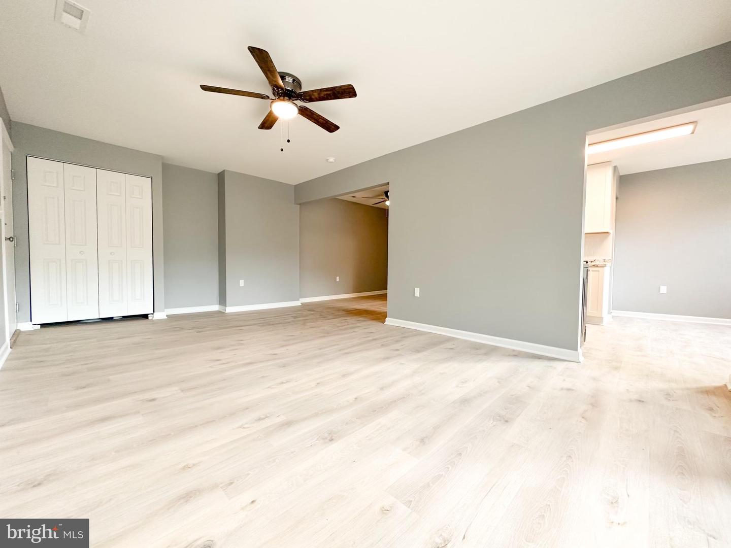 880 College Parkway #304, Rockville