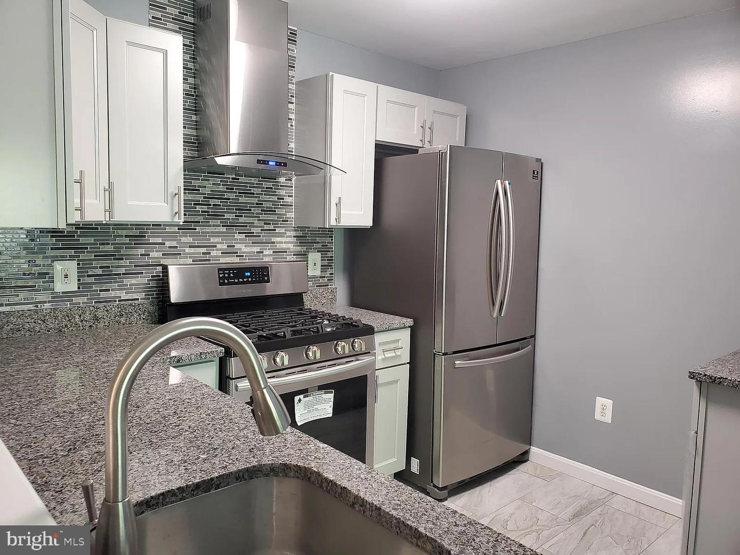 18825 Sparkling Water #1-F, Germantown